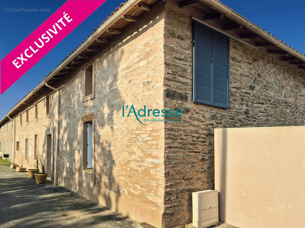 Maison à MONTREVAULT