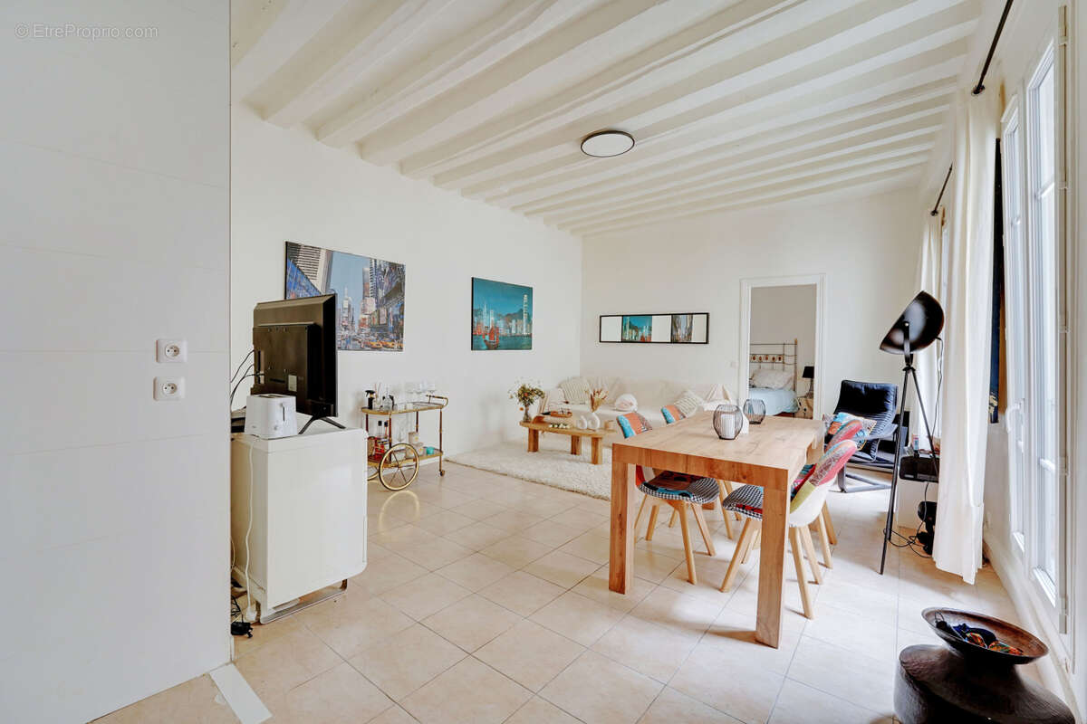 Appartement à PARIS-4E