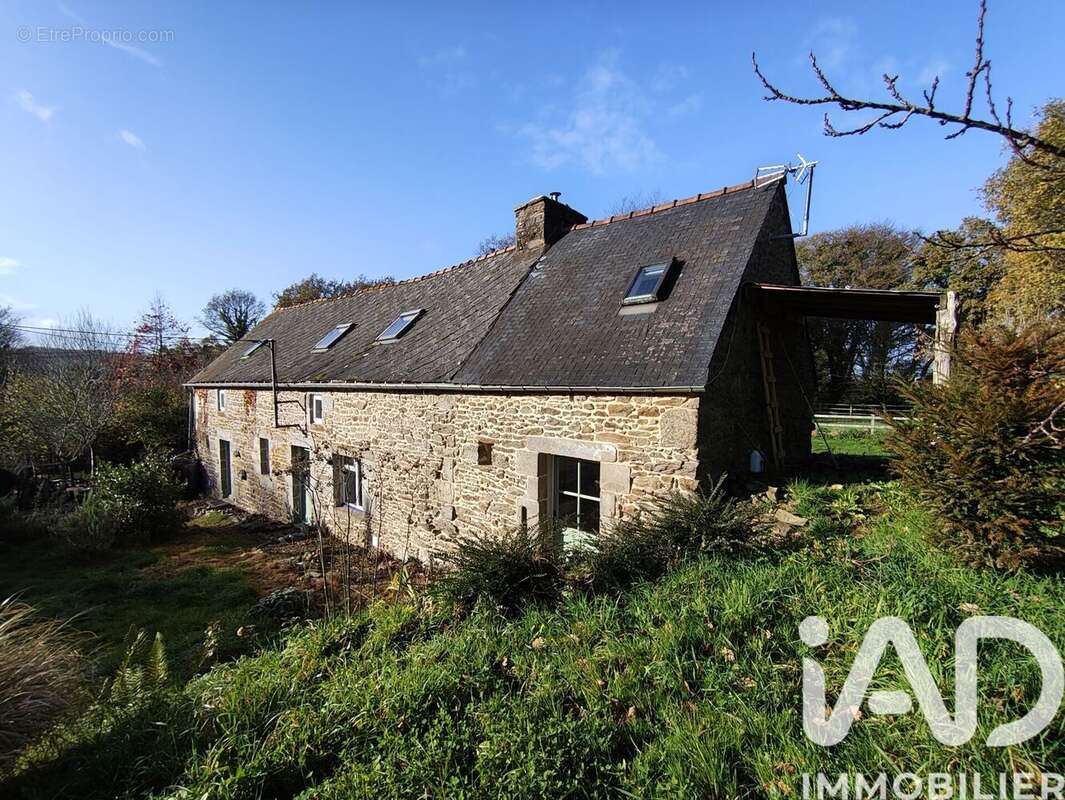 Maison 104 m² à Pont-Melvez  - photo 2