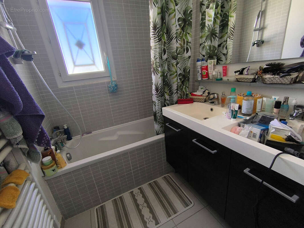 Maison à VILLENAVE-D&#039;ORNON