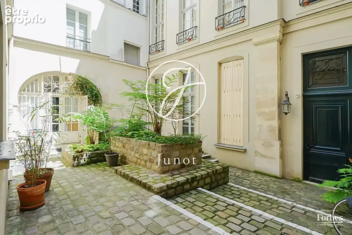 Paris 5e - MAUBERT-MUTUALITE / RUE MAÎTRE ALBERT - Triplex - 4 pièces - 96,95m² Carrez - 106,62m² au sol - 3 chambres - Esprit m - photo 18