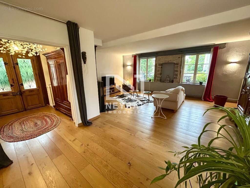 Maison à SENNECEY-LE-GRAND