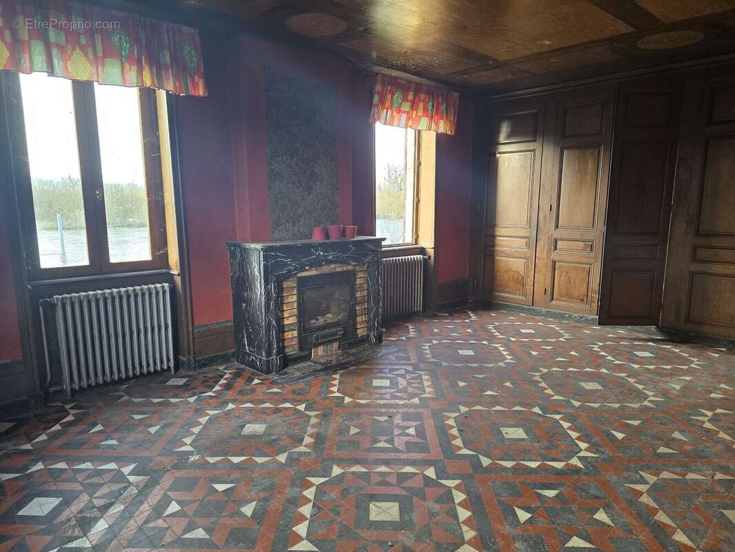 Commerce à GUEREINS