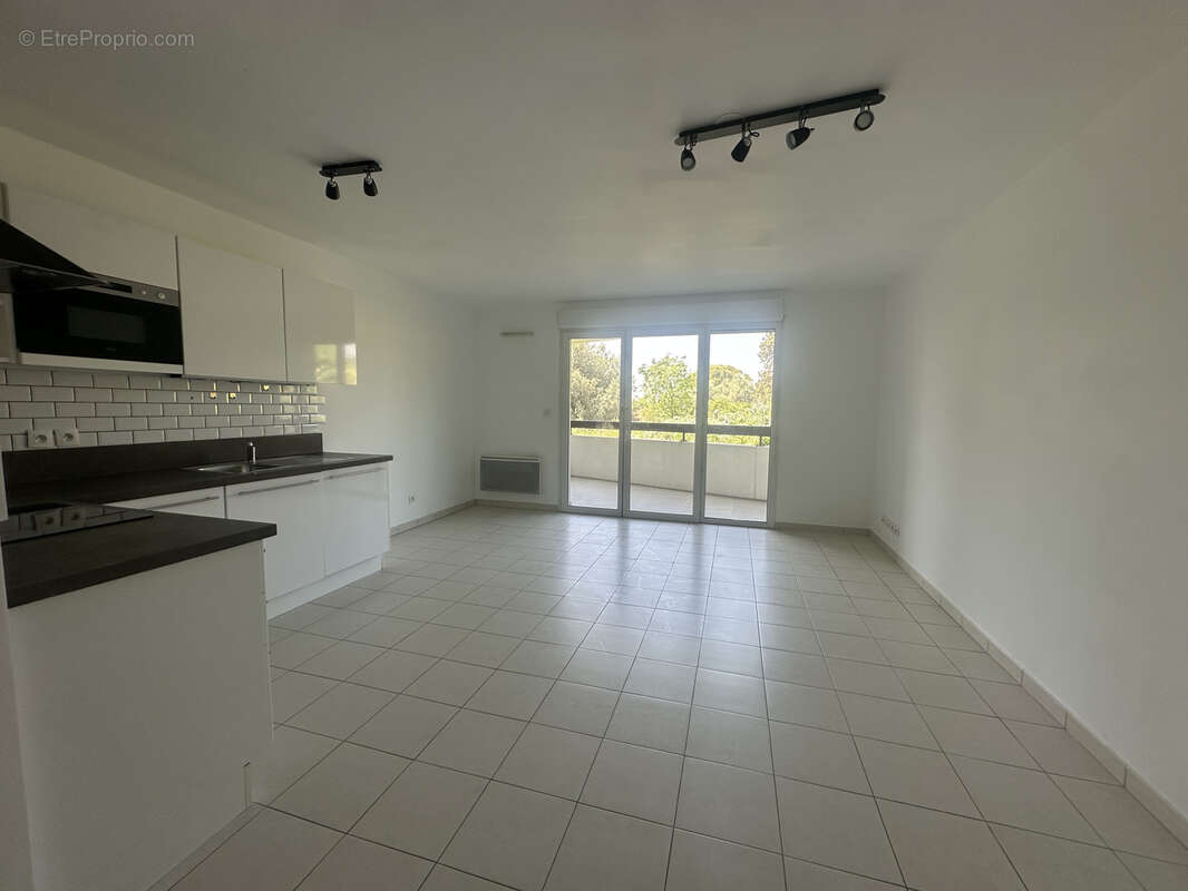 Appartement à MARSEILLE-14E