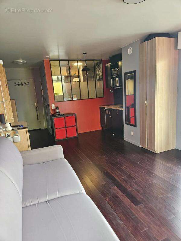 Appartement à VILLENEUVE-LA-GARENNE