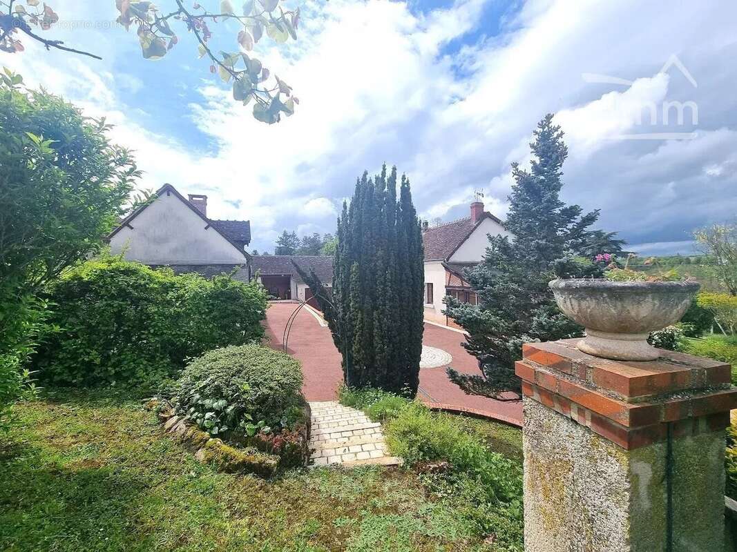 Maison à MONTHOU-SUR-CHER