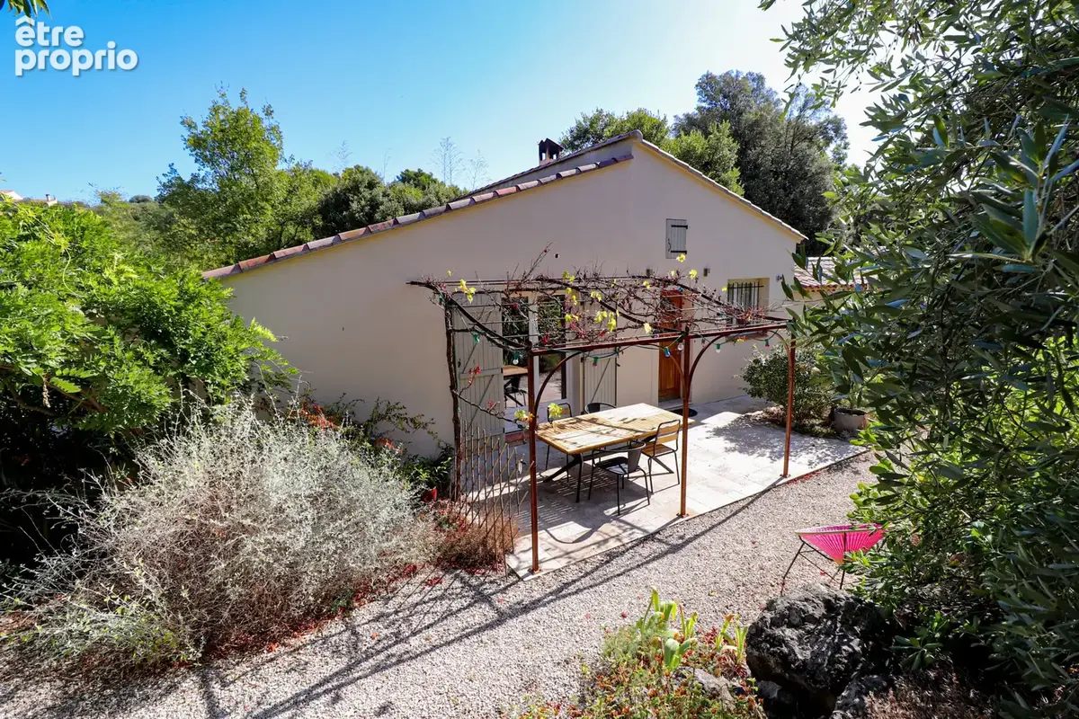 Villa plain pied 105m2 avec piscine et dependances - photo 32