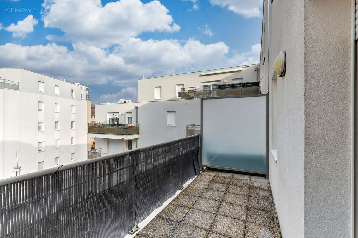 T3 63m2 - loué - residence bbc - investissement locatif - photo 9