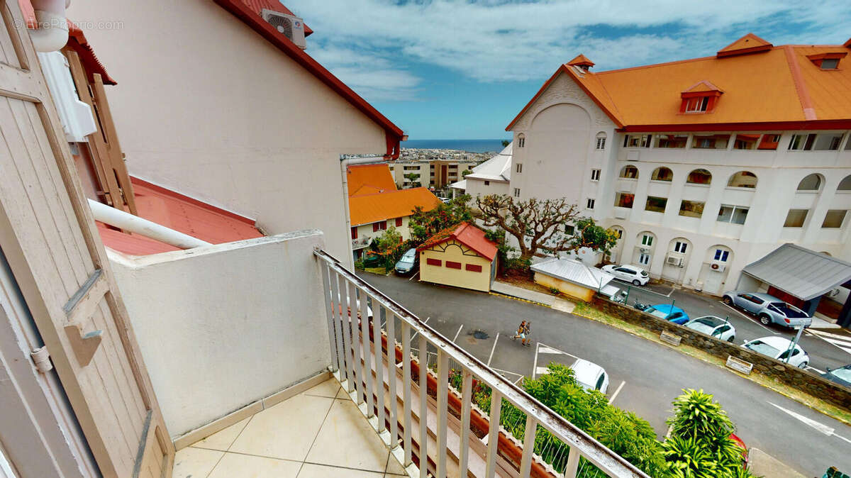 Appartement à SAINT-DENIS