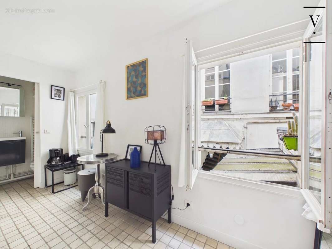 Appartement à PARIS-3E
