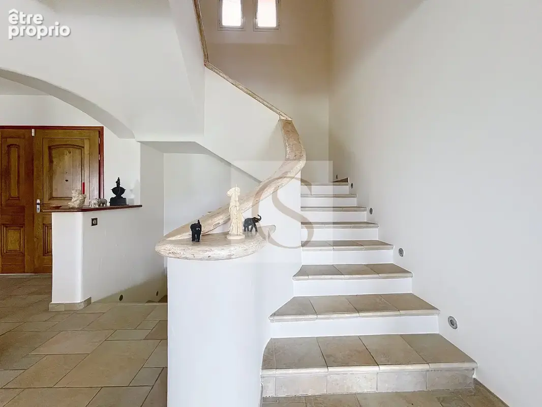 Maison 6 pièces 289 m² à vendre à Le Thoronet (83340) - photo 25