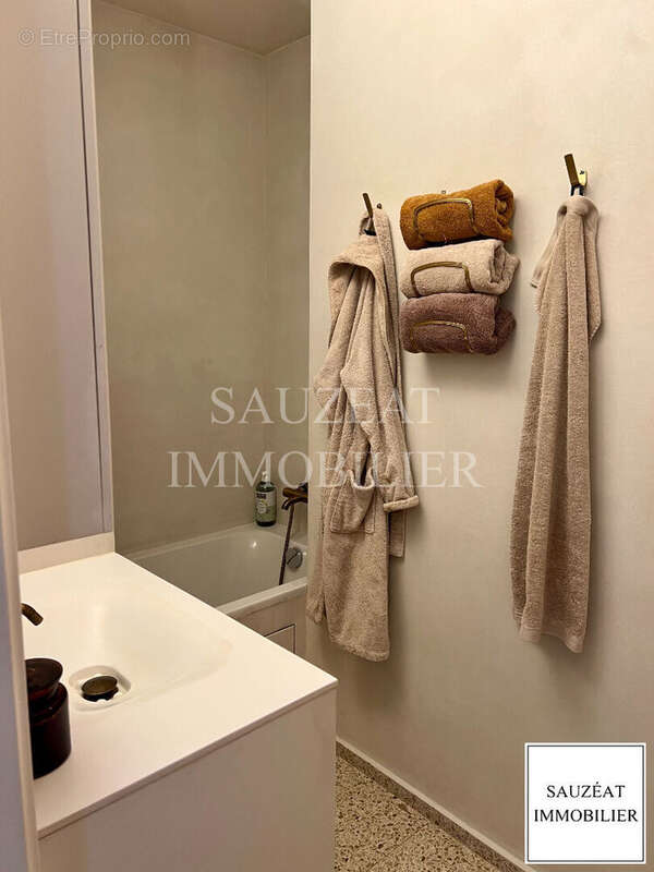 Appartement à MONTROUGE