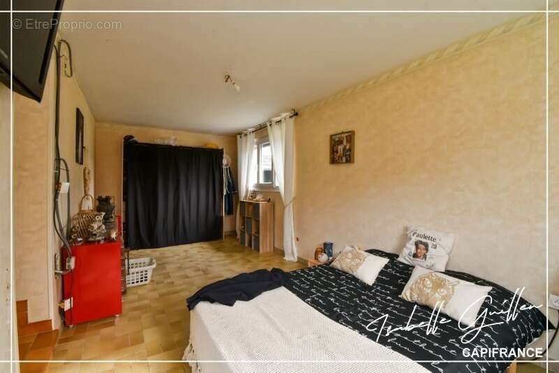 Maison à SAINT-SATURNIN