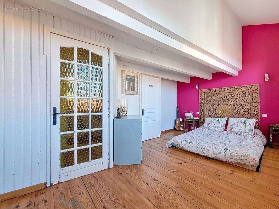 Maison à LE CANNET
