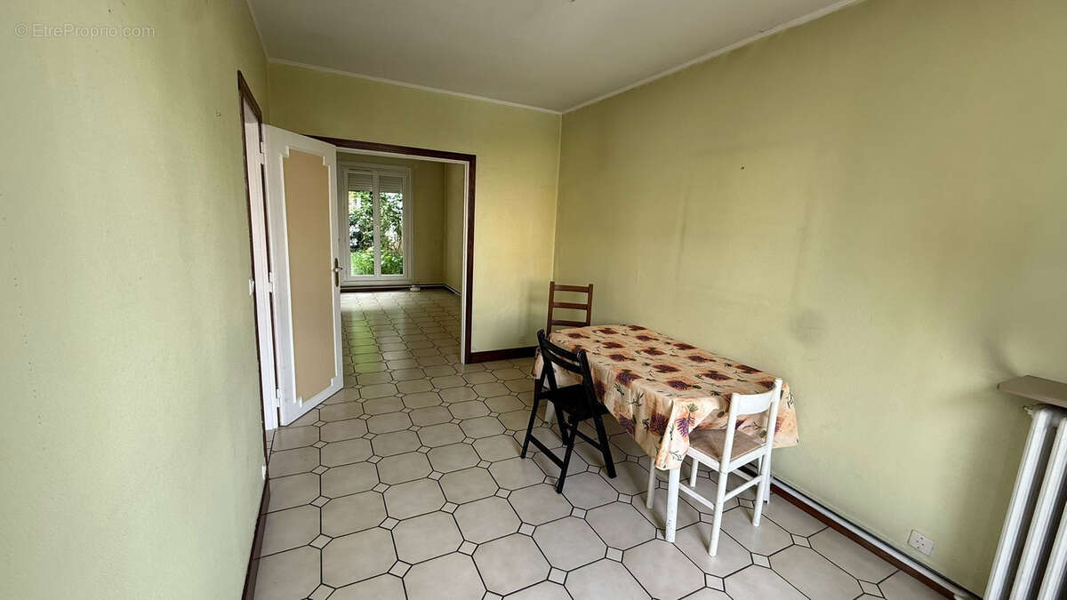 Maison à LE MEE-SUR-SEINE