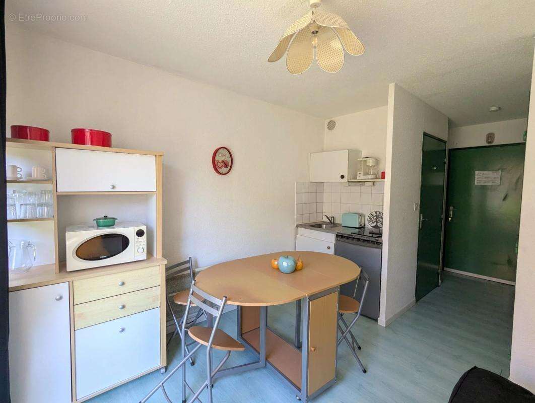 Appartement à LAMALOU-LES-BAINS