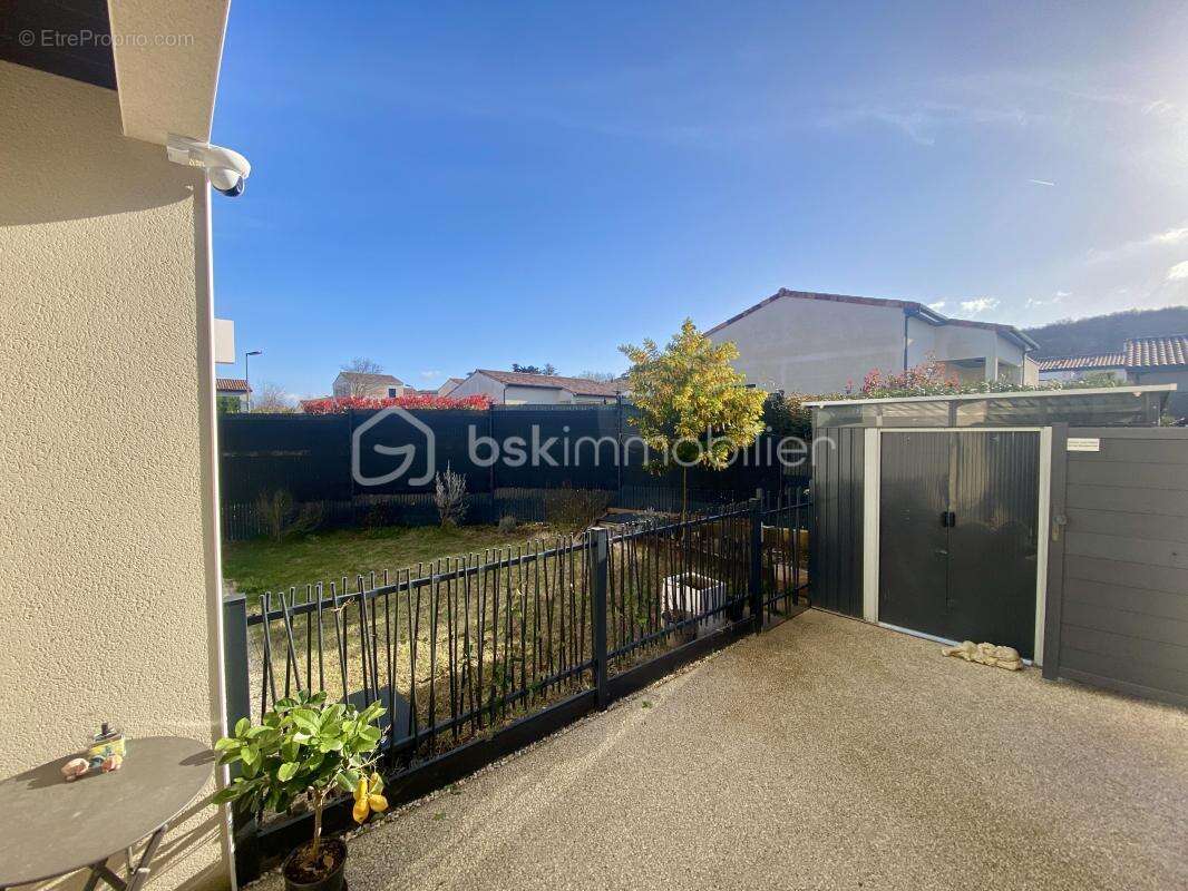 Maison à MONTELIMAR