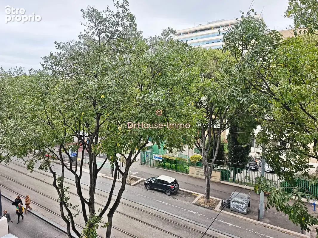 Appartement à MARSEILLE-5E