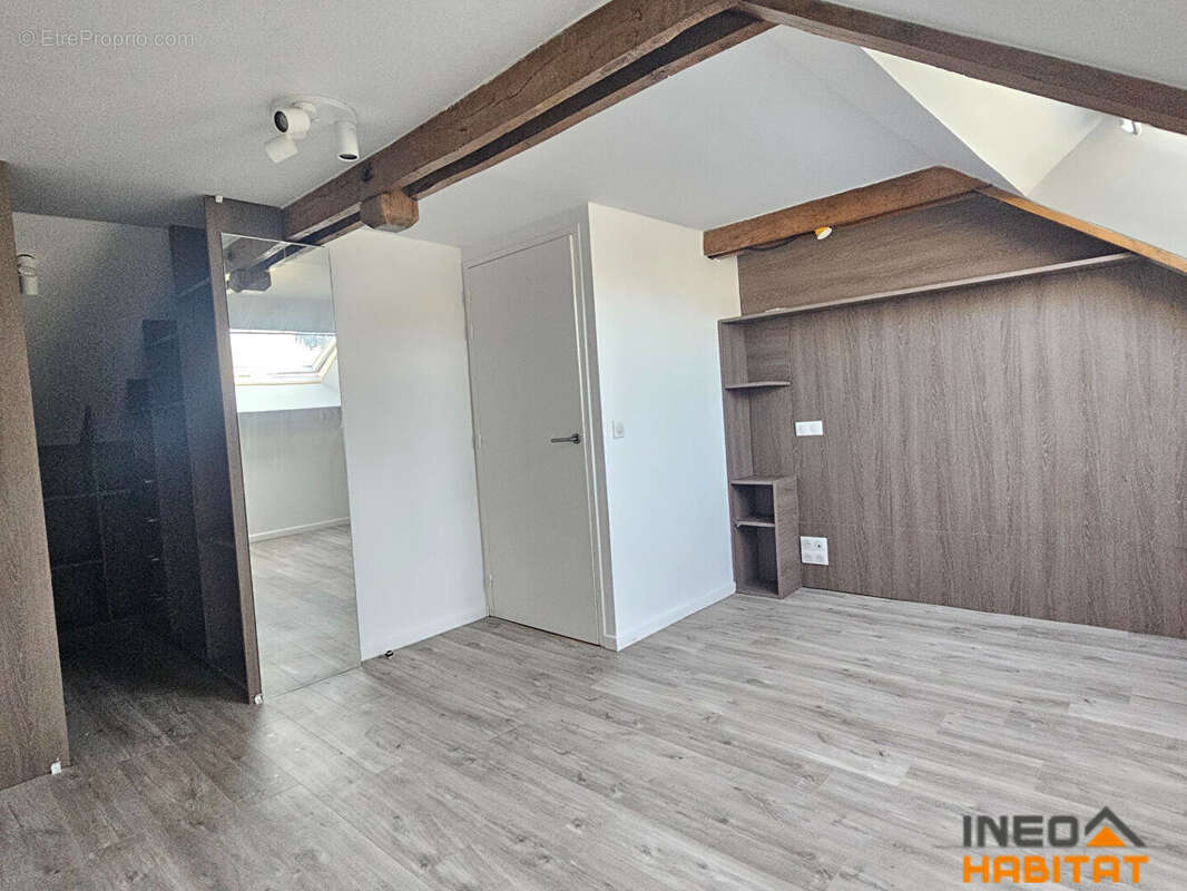 Appartement duplex T3 - Centre ville de Gévezé - 2 chambres - photo 5