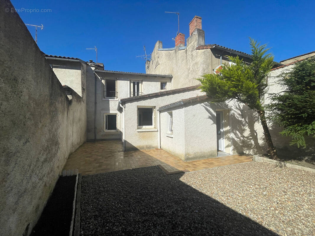 Maison à CHAUVIGNY