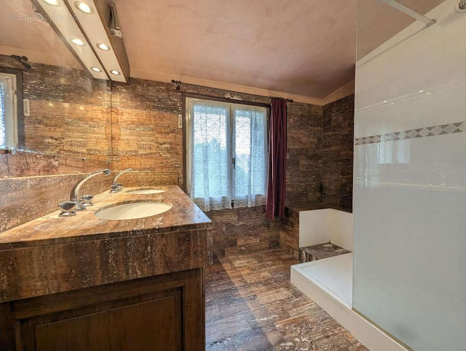 Maison à FONTENAY-SOUS-BOIS