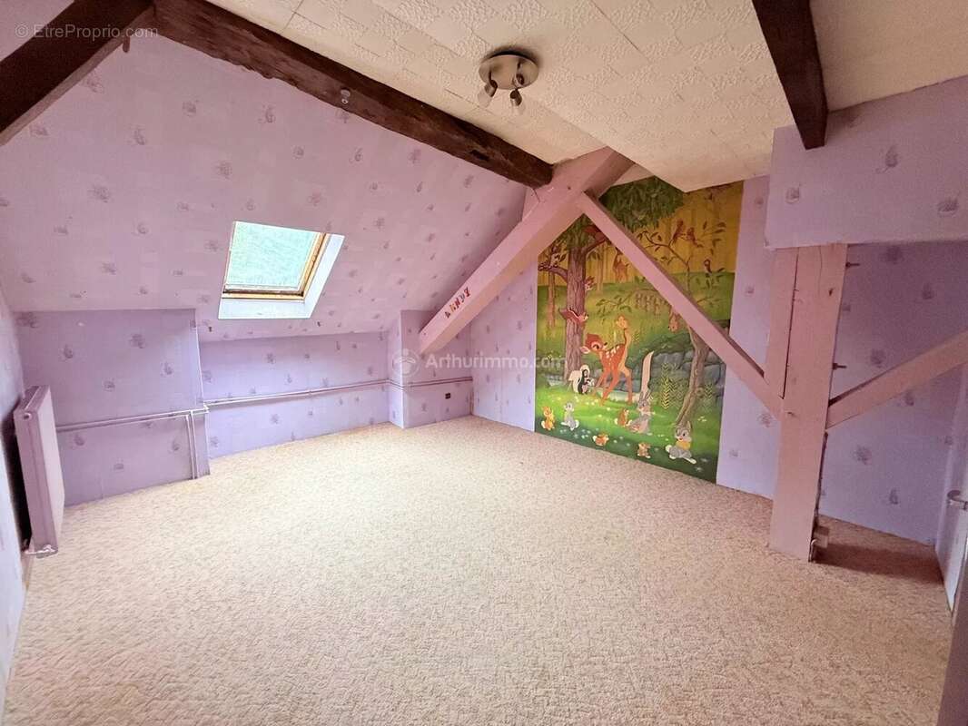 Maison à OUTREMECOURT