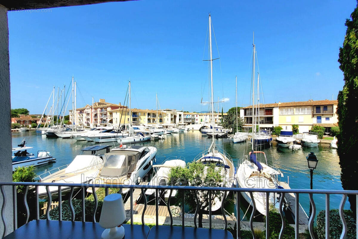 Appartement à GRIMAUD