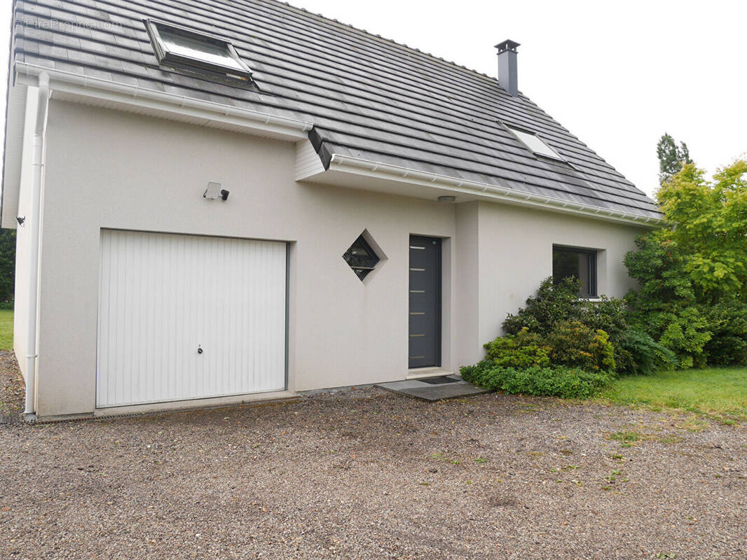 Maison à VILLERS-ECALLES
