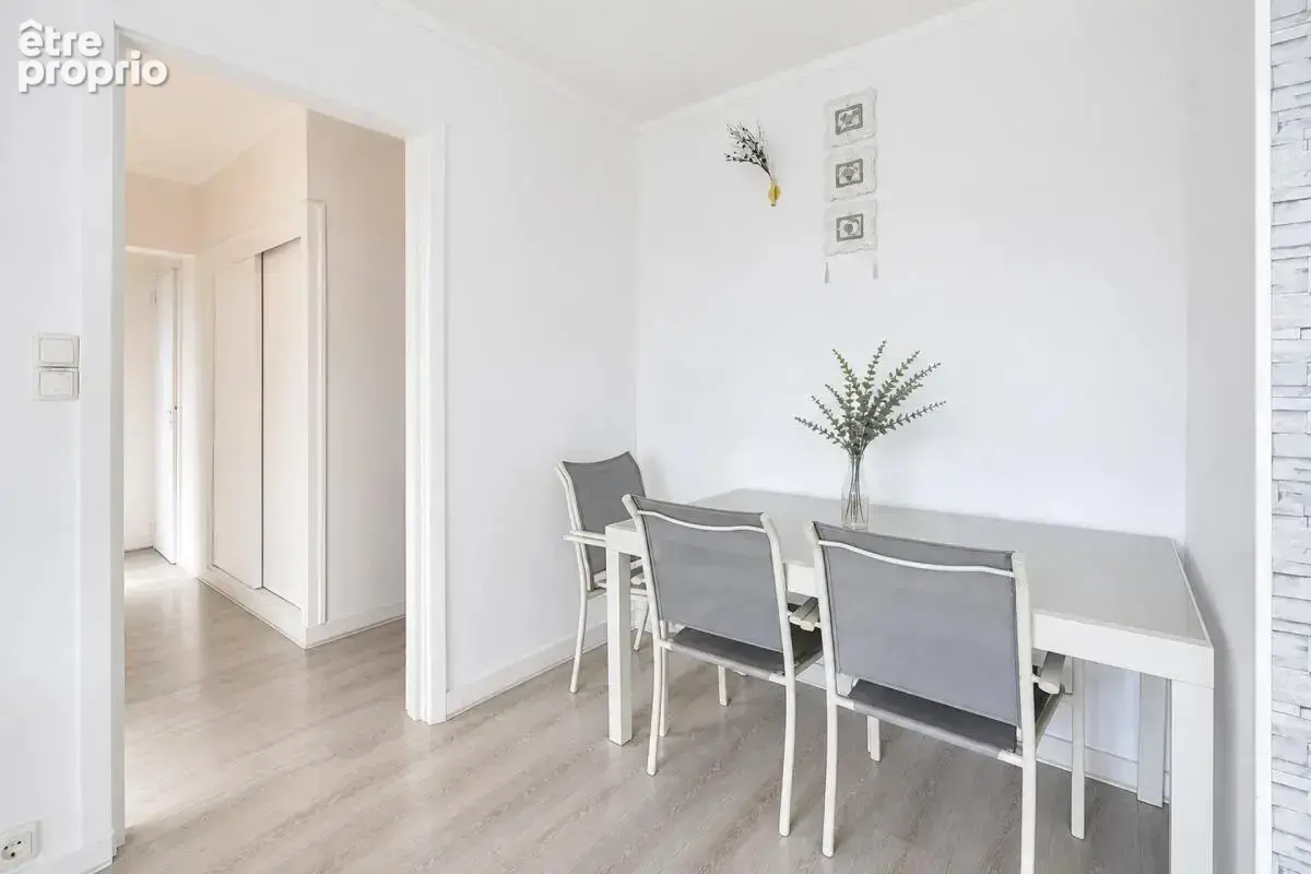 Investissement locatif à Vénissieux - T3 58 m² - photo 5