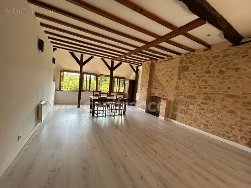 Maison de bourg à vendre 4 pièces env 211m² EXCIDEUIL (24)patio et jardin - photo 7