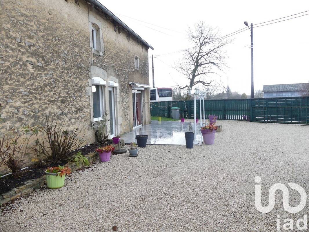 Photo 1 - Maison à MONT-LES-NEUFCHATEAU