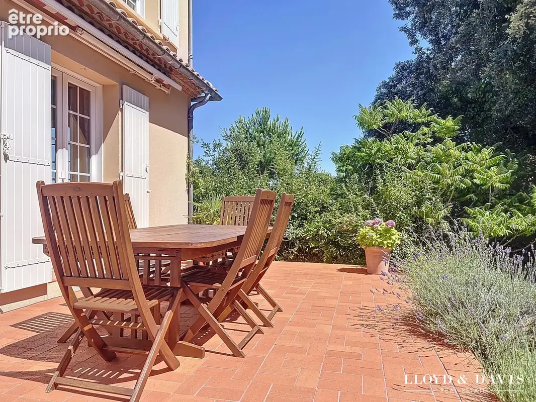 Maison 7 pièces 263 m² à vendre à Meschers-Sur-Gironde (17132) - photo 8