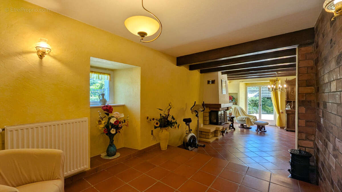 ETERCY - Maison familiale avec piscine chauffée - photo 6