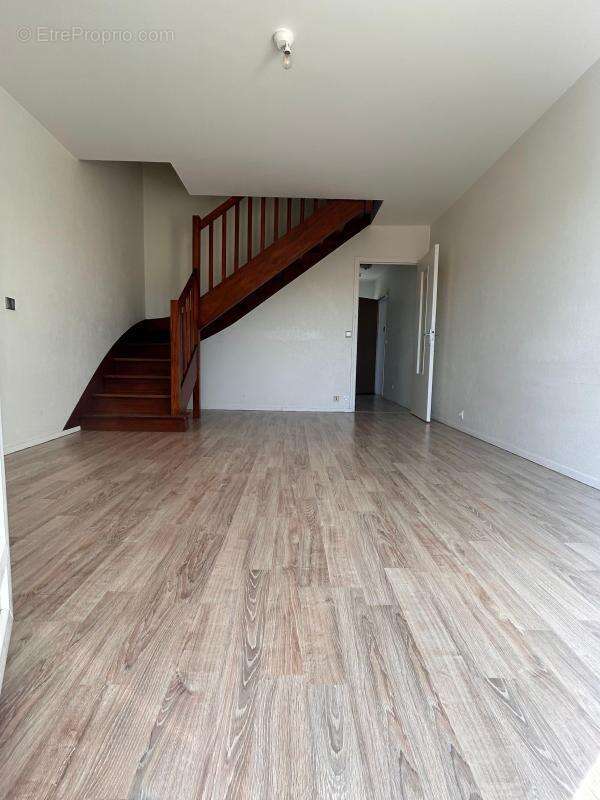 Appartement À Vendre - photo 2