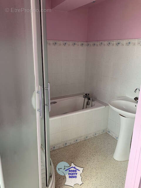 Maison en pierres de 7 pieces principales - photo 12