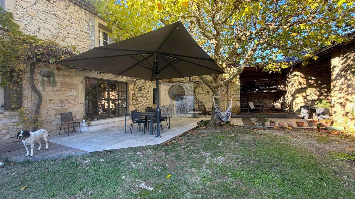 Maison à ETOILE-SUR-RHONE