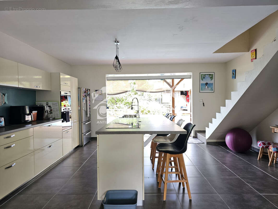 A 500m de la plage villa t4, bungalow, appartement t3 - photo 4