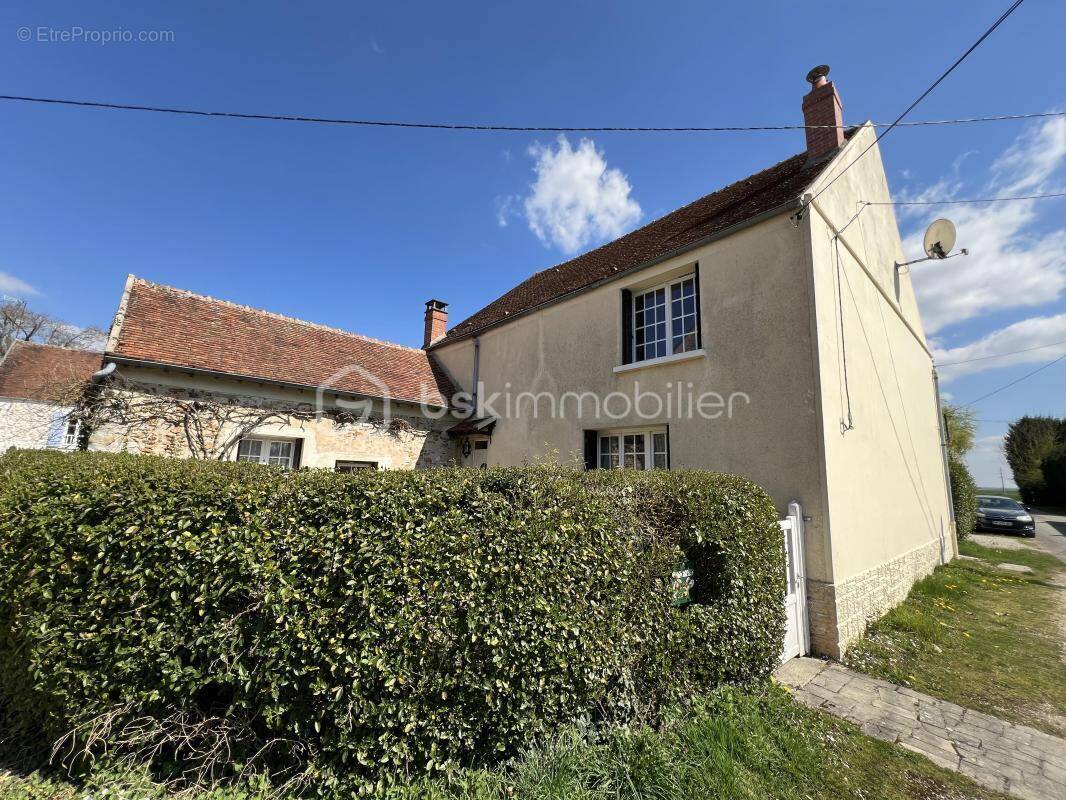 Maison à CHOISY-EN-BRIE