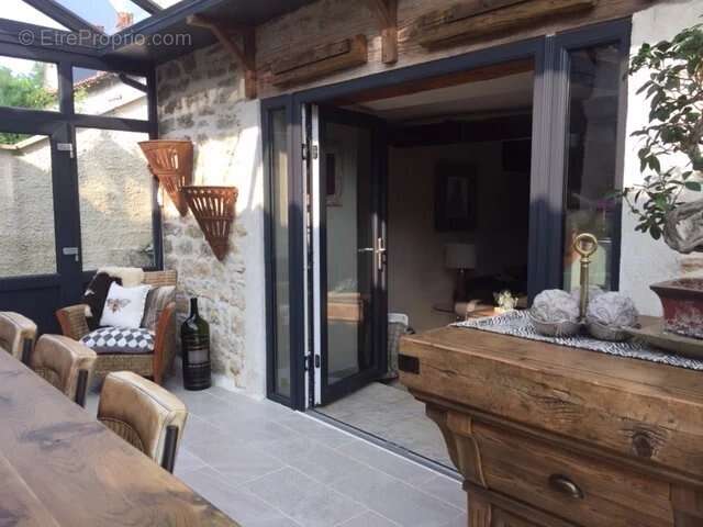 Maison à NANTEUIL-EN-VALLEE