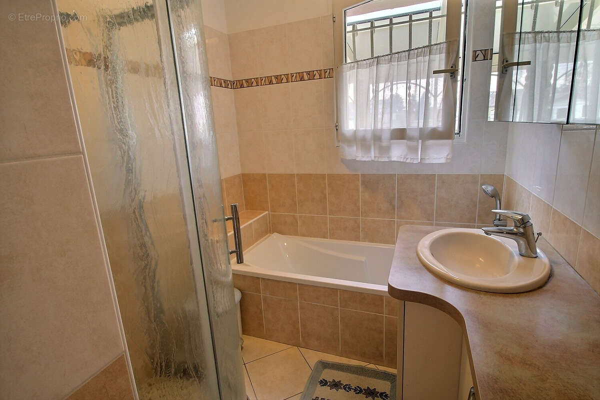 Maison à NOGENT-LE-ROI