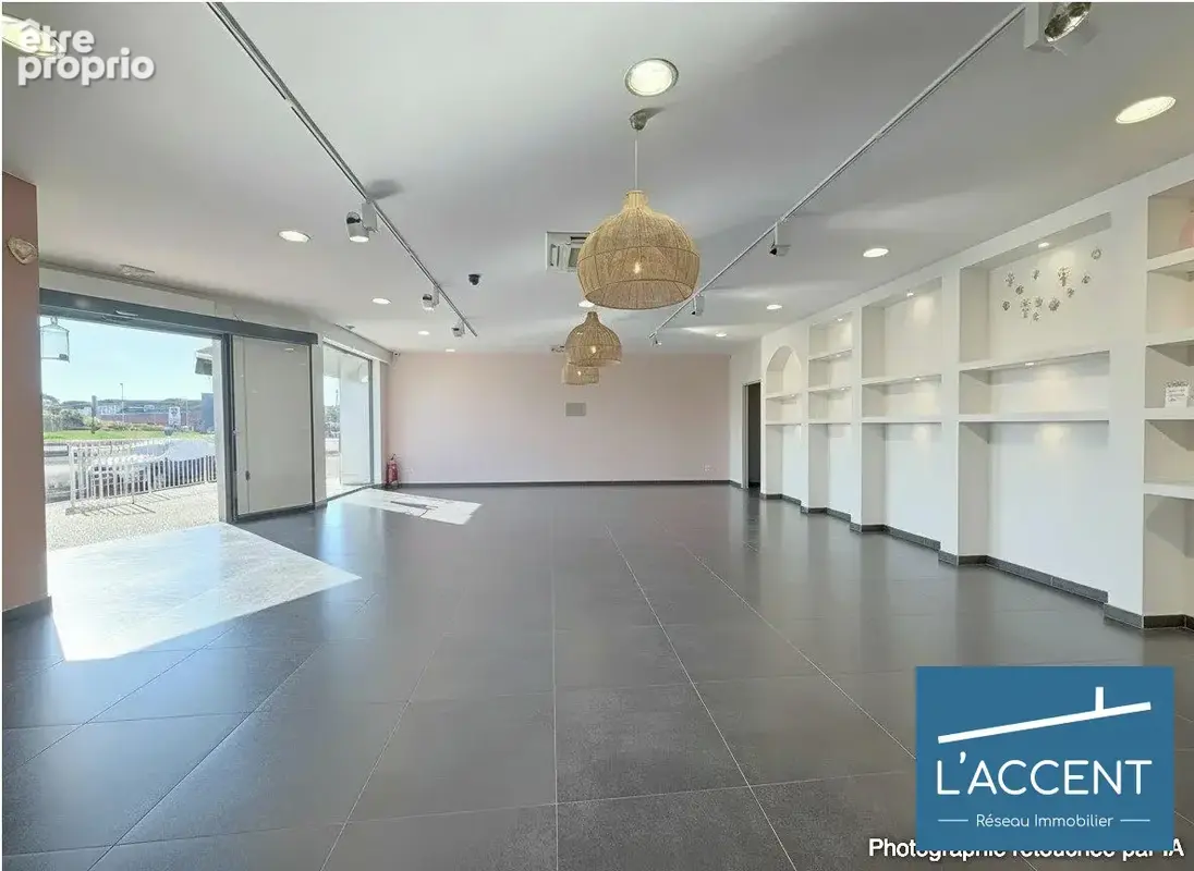 Photo Commerce à Lunel au prix de 40 000€