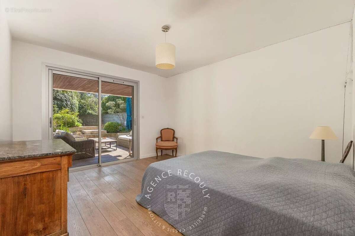 Appartement à MARSEILLE-8E