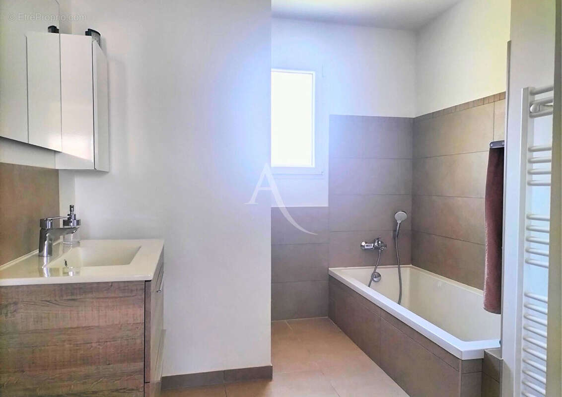 Maison à BEAUVOIR-SUR-MER