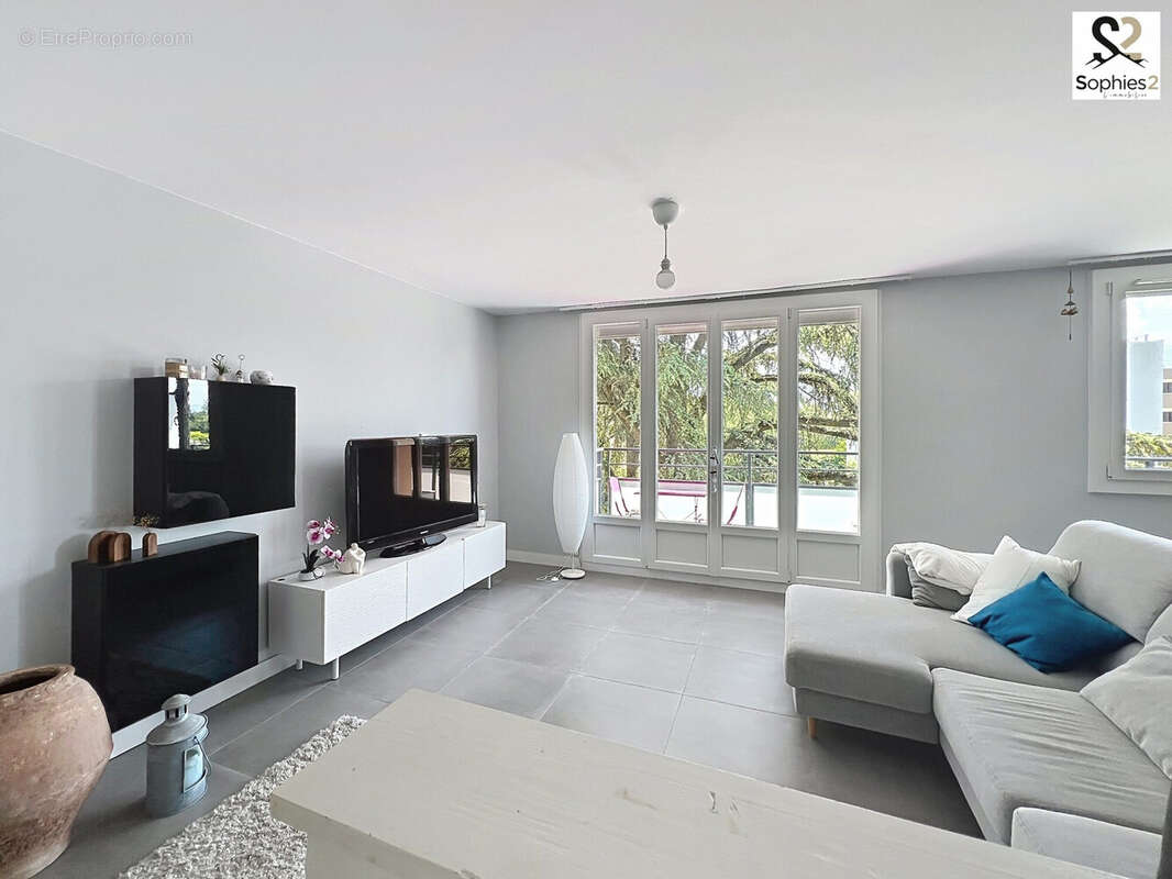 Appartement à SEYSSINET-PARISET