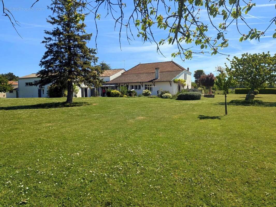 Maison à SAINT-GREGOIRE-D'ARDENNES