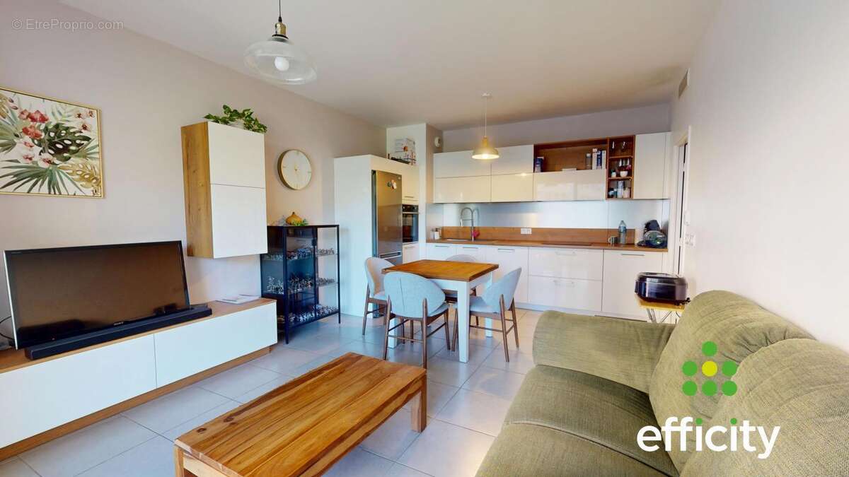 Appartement à LA MULATIERE