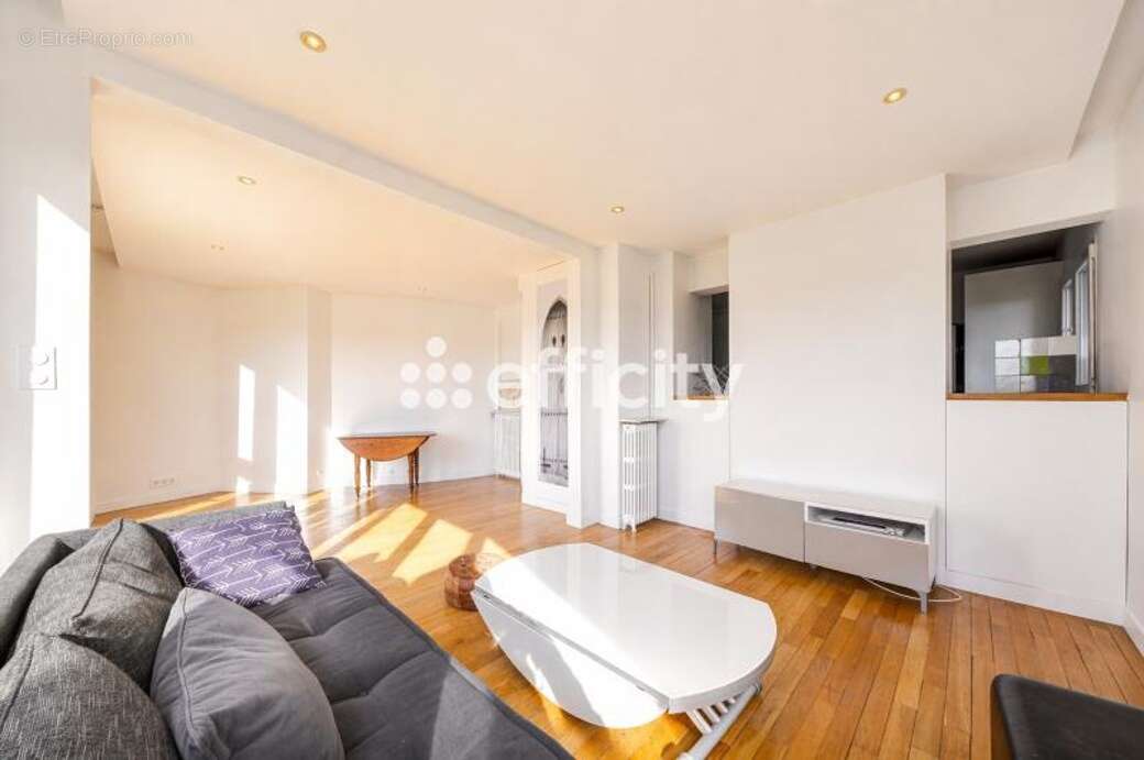 Appartement à ISSY-LES-MOULINEAUX