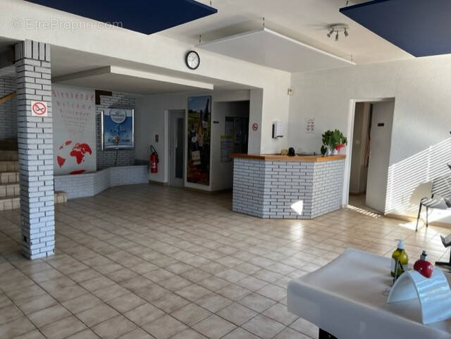 Commerce à ROUSSILLON