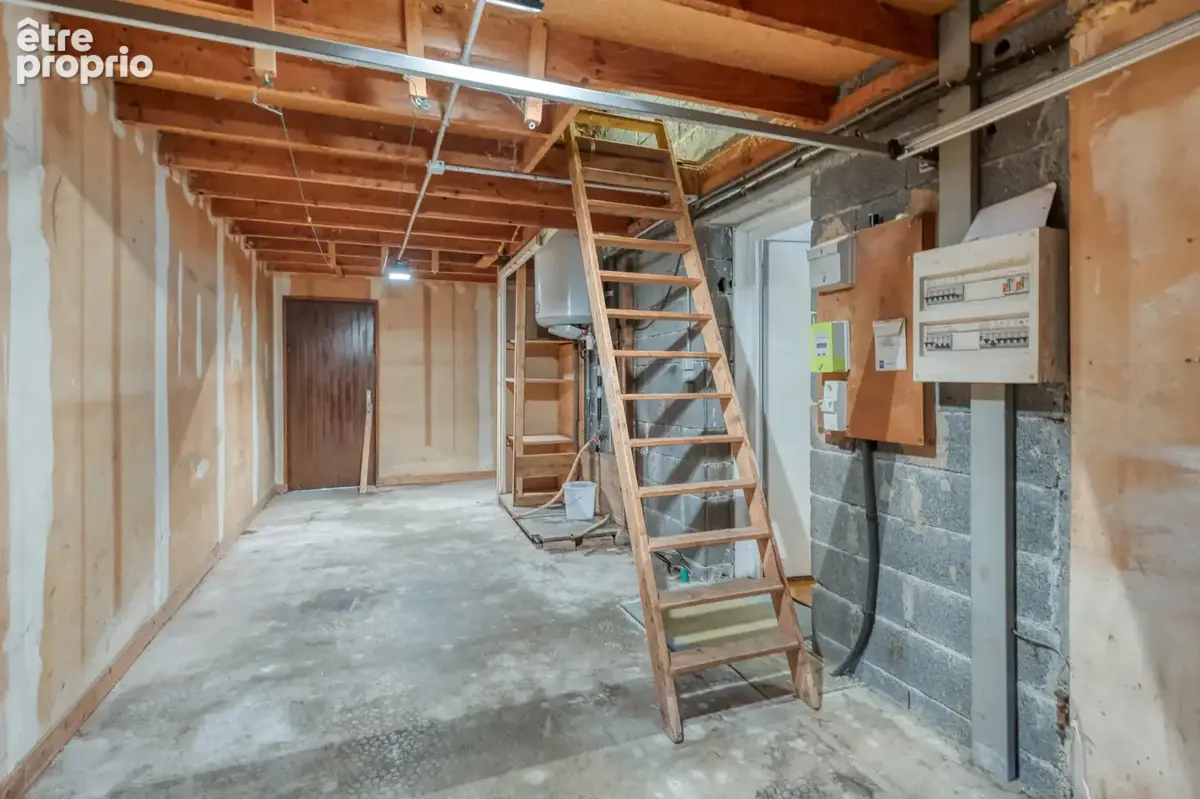 LE VERSOUD - Maison mitoyenne de 96 m2 habitables à rénover avec garage, sur terrain de 430 m2 - photo 15