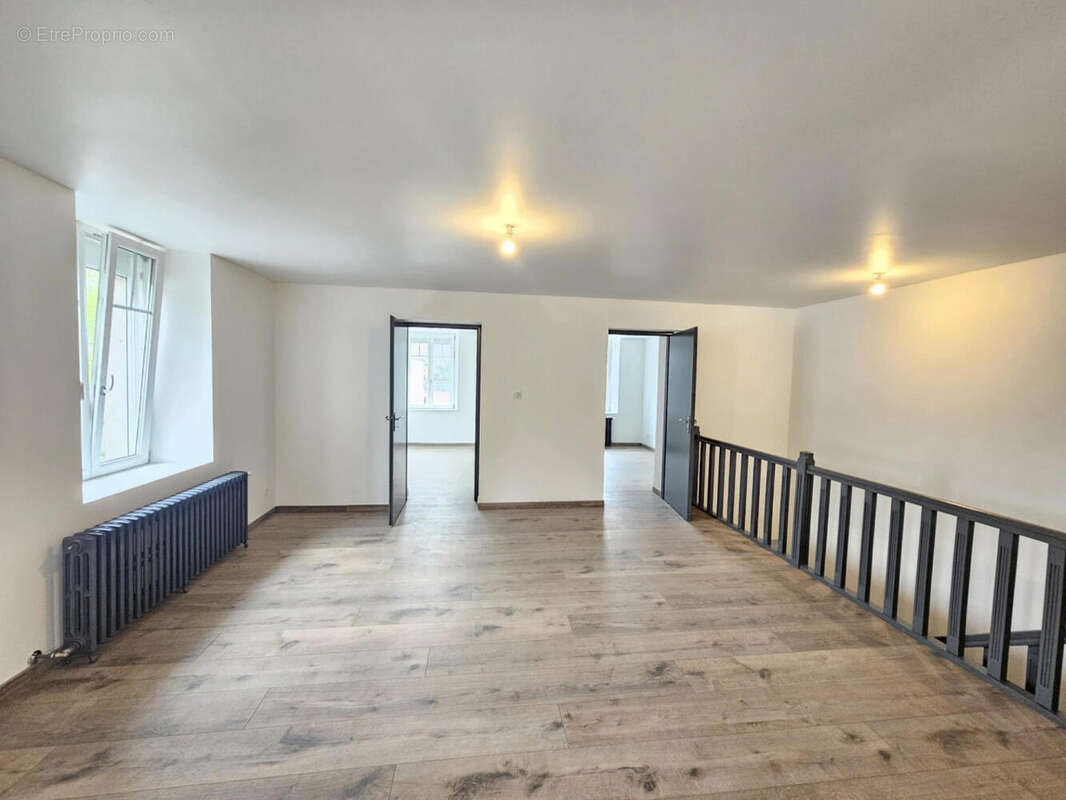 4 - Appartement à REMIREMONT